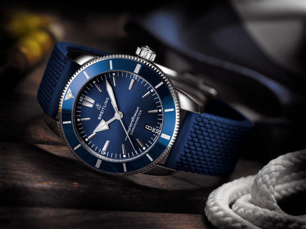 Superocean Heritage II B20 Automatic 44 with blue dial and blue Aero Classic rubber strap